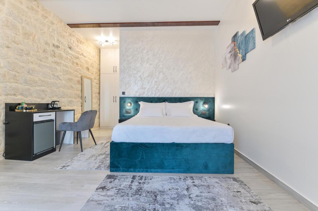 Luxury Rooms "Kaleta" Трогир Екстериор снимка